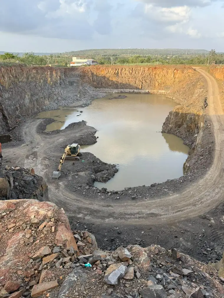 Shri Krishan Construction mining, crushing and infrastructure operations